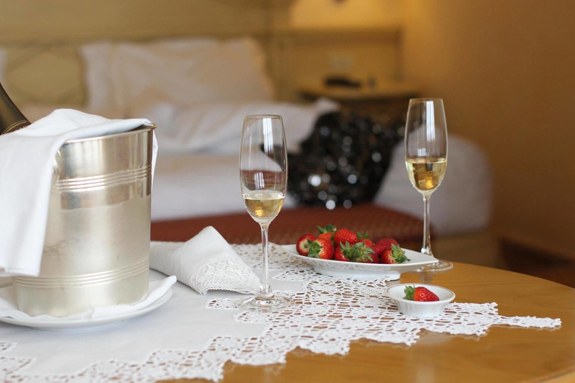 Alpen Suite Hotel Madonna Kültér fotó
